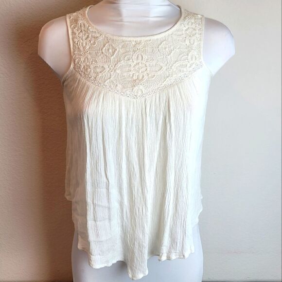 AMERICAN RAG CIE Lace Tank Top - Picture 1 of 7